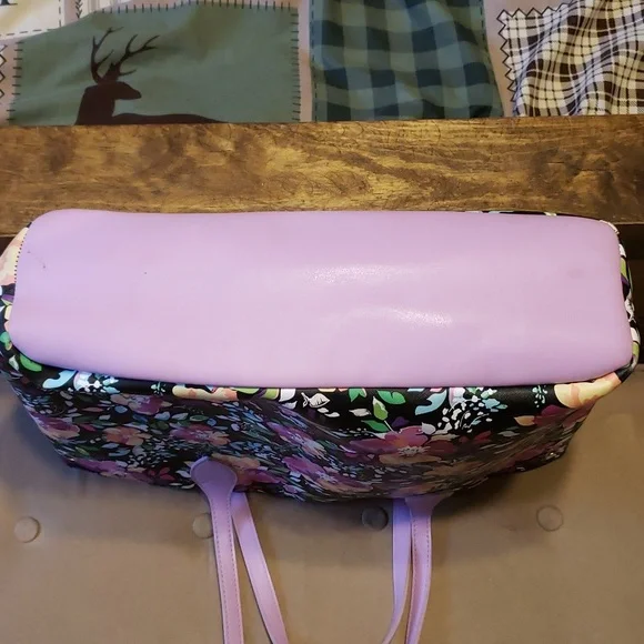 Floral Vinyl Tote Bag - Picture 3 of 3